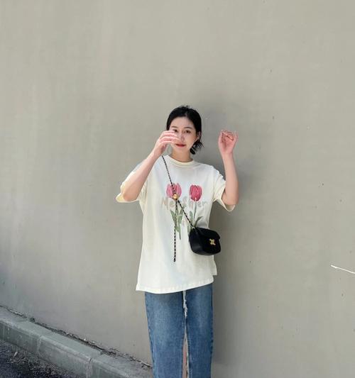 小红书穿搭指南——轻松搞定时尚衣服购买（小红书教你如何买到心仪的衣服）