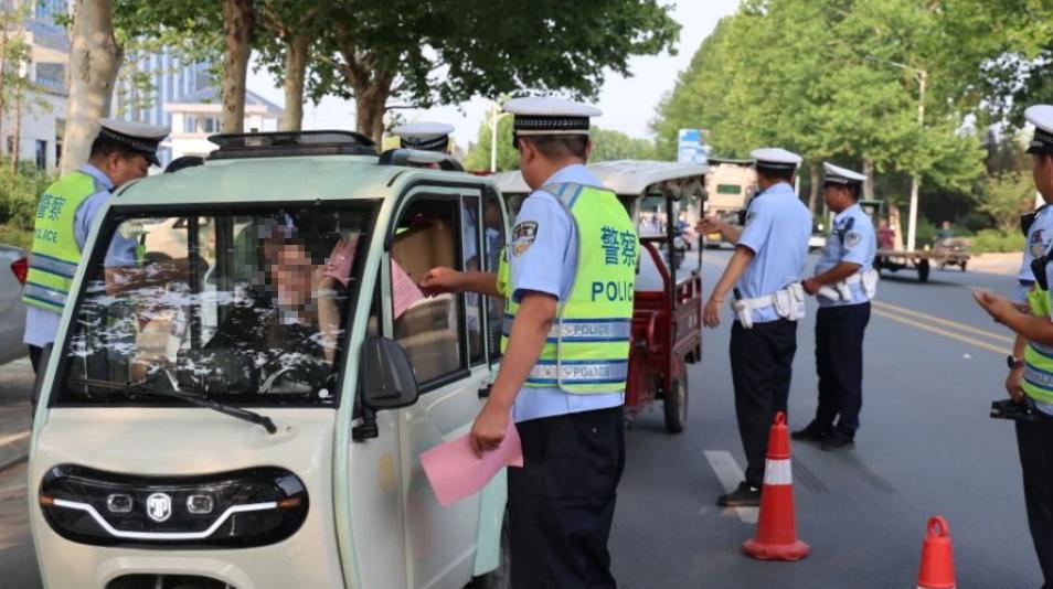 8月起，电动车有新政策，两轮、三轮、四轮都在内，车主注意
